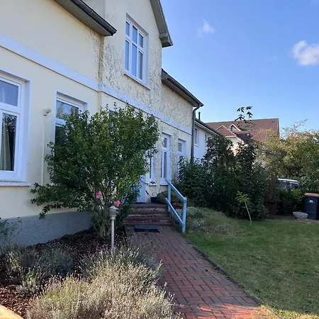 Dicht Am Kellersee * Malente